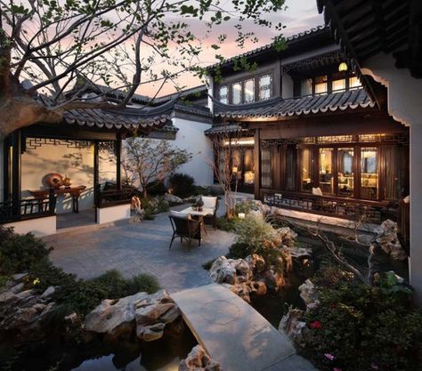 Asian Style House, Japanese Mansion, Traditional Chinese House, China House, Chinese Courtyard, Asian House, Chinese House, Japanese Home Design, Japanese Style House