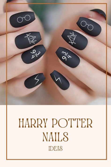 Harry Potter Manicure Ideas, Harry Potter Black Nails, Severus Snape Nails, Harry Potter Aesthetic Nails, Black Harry Potter Nails, Simple Harry Potter Nails Gryffindor, Harry Potter Nails Designs Slytherin, Christmas Harry Potter Nails, Friends Nails Designs