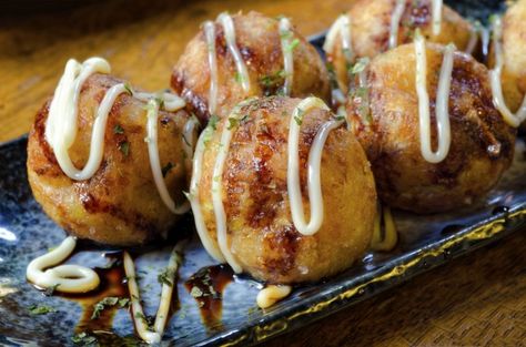 8. TAKOYAKI, JAPAN: The residents of Osaka will line up for hours to get to their favourite purveyor of takoyaki, a ... Takoyaki Recipe, Takoyaki Sauce, Korean Food Kimchi, Osaka Food, Octopus Balls, Bonito Flakes, Kewpie Mayonnaise, Food Reference, Japanese Street Food