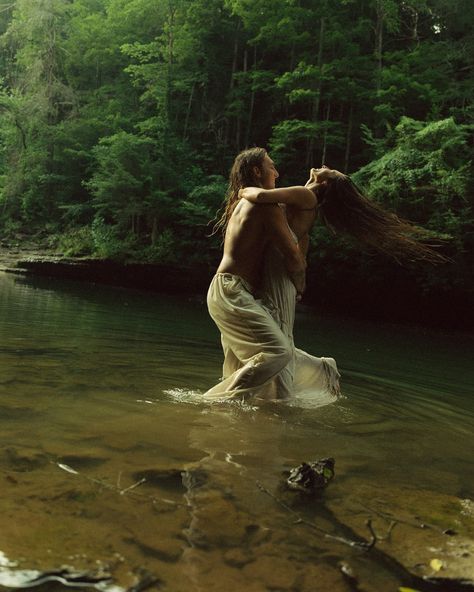 These are possibly my favorite photos I’ve taken. Tennessee’s lush greenery, the soft light dancing on the water, Brittney and Ethan’s tangible love for each other - honestly the shoot of a lifetime. Hope you think these are as magical as I do 🫶🏽 . . keywords - beautiful waterfall, Tennessee, couples shoot, swim shoot, blue lagoon, the notebook, twilight, sunset, golden hour, Tarzan and Jane, jungle, forest, lush greenery, river, hiking, adventure, movie scenes, Pinterest, couples inspo, whit... Jungle Photoshoot Ideas Couple, Jungle Engagement Photos, Couple Water Shoot, Couples Photoshoot Waterfall, Forest Couple Aesthetic, White Dress Elopement, River Couple Photoshoot, Couples Water Photoshoot, Gemini Mood