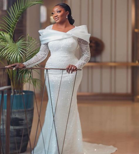 Fabrics_haven | STYLE INSPIRATION | Instagram Wedding Dresses Mermaid Long, Registry Wedding Dress, Vintage White Lace Dress, African Wedding Dresses, White Jumpsuit Wedding, Latest Wedding Gowns, White Lace Dress Long, Bridal Wedding Gowns, White Dress Styles