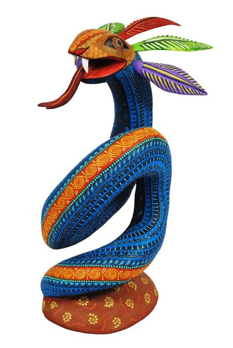 Alebrijes de serpientes. Mexican Alebrijes, Gourds Crafts, Arte Popular, Mexican Style, Mexican Art, Mexican Folk Art, Teaching Art, Ceramic Sculpture, Art Toy