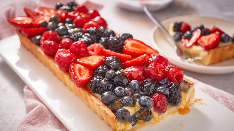 Classic Custard Fruit Tart Classic Custard Fruit Tart Mary Berg, Mary Makes It Easy Classic Custard Fruit Tart, Mary Makes It Easy Recipes, Fruit Custard Tart, Lime Tartlets, Easy Fruit Tart, Mary Makes It Easy, Vegan Key Lime, Crisps And Cobblers