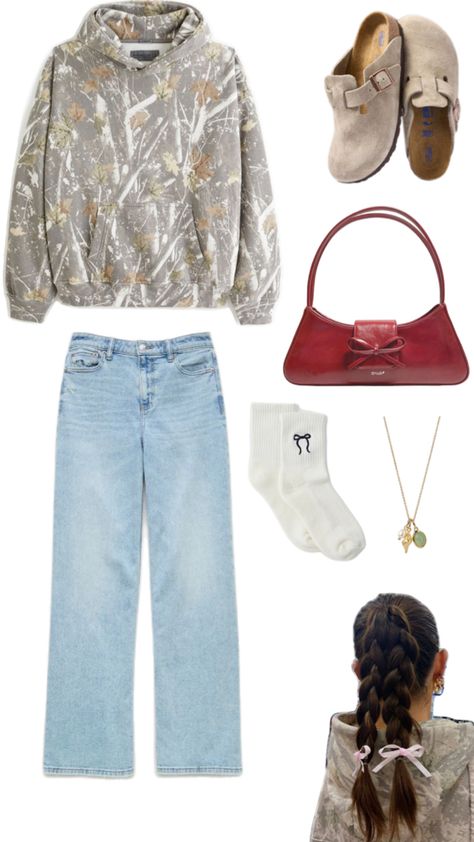 Cute trendy outfit inspiration. Camo hoodie, slick back,baggie light wash jeans, red purse,no ton clog Birkenstocks,bow, bow socks, gold necklace Camo Hoodie Outfit, Trendy Outfits Inspiration, Bow Socks, Slick Back, Red Purse, Bow Bow, Camo Hoodie, Red Purses, Trendy Outfit