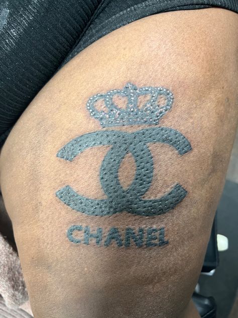 Chanel, chanel tattoo Chanel Logo Tattoo, Channel Tattoo, Coco Chanel Tattoo Ideas, Chanel Symbol Logo, Chanel Logo Svg, Chanel Tattoo, Coco Chanel, 50 %, Tatting