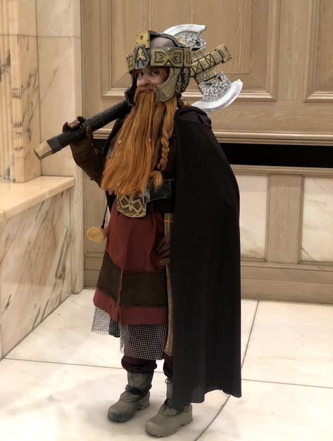 Lord of The Rings / Gimli Cosplay DIY – Cosplay Sass Diy Gimli Costume, Lord Of The Rings Trunk Or Treat Ideas, Lord Of The Rings Cosplay Female, Cosplay Lord Of The Rings, Gimli Costume Diy, Lotr Costume Diy, Diy Lord Of The Rings Costumes, Lotr Halloween Costumes, Lord Of The Rings Trunk Or Treat