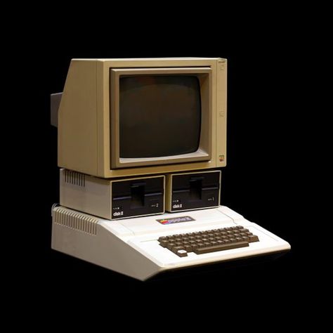 How Steve Jobs Brought the Apple II to ... All About Steve, Alter Computer, Computer Notes, Old Computer, Steve Wozniak, Apple Ii, Apple Macintosh, Computer History, Old Technology