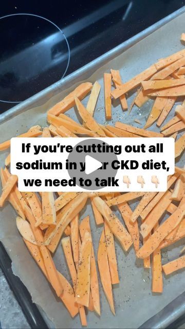 Kellsey Reed on Instagram: "When you were first diagnosed with CKD, did your doctor tell you to “eat less salt”? 🙋🏻‍♀️🙋🏻‍♀️🙋🏻‍♀️ If so, you might be: •following a NO sodium diet •throwing out your salt shakers •only buying foods with 0mg of sodium in them at the grocery store •never going out to eat because it’s too much sodium You might be doing all these things but nothing is working & you’re feeling so deprived and restricted. Your food has no flavor & you’re doing everything to cut w No Sodium Diet, Ckd Diet, Kidney Friendly Diet, Salt Shakers, Out To Eat, Salt Shaker, How To Eat Less, Grocery Store, Too Much