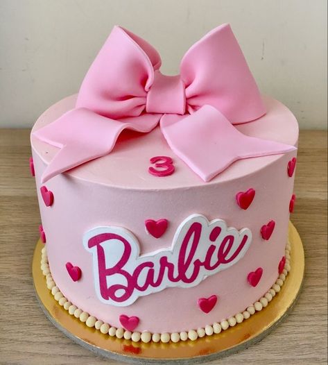 Single Tier Barbie Cake, Barbie Cake 3rd Birthday, Barbie Themed Birthday Party Cake, Birthday Cake Barbie Theme, Barbie Cake 5th Birthday, Birthday Cake 6th Girl, Small Barbie Cake, Pink Barbie Cake Birthdays, Barbie Cake Design Ideas