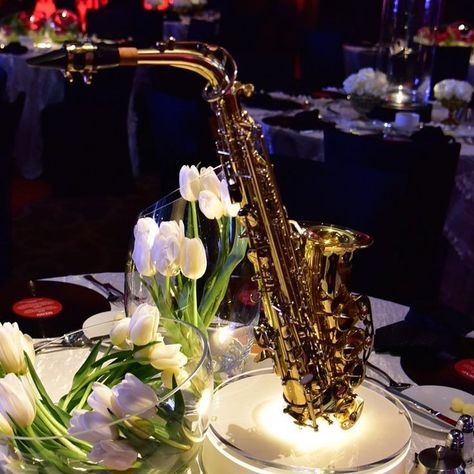 Jazz Party Theme, Jazz Theme, Jazz Decor, Gala Centerpieces, Jazz Wedding, Dark Romantic Wedding, Jazz Party, Jazz Instruments, Mitzvah Decor