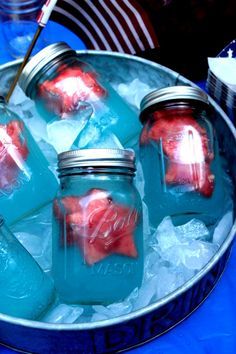 Like the filled mason jars but I would do a different drink, blue Curacao. 4th of July Party Ideas 4th Of July Fun, Door Aesthetic, 4th Of July Party Ideas, 4th Of July Food, Patriotic Food, 13 Colonies, Fourth Of July Party, Independance Day, 4th Of July Desserts