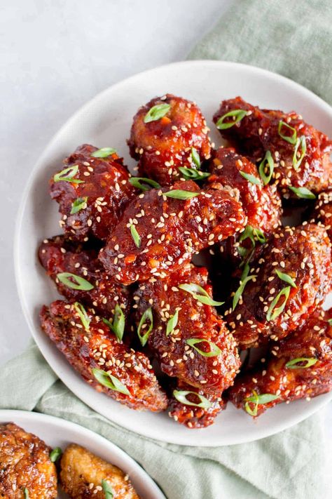 Crispy Sesame Chicken, Korean Fried Chicken Wings, Instant Pot Recipes Easy, Korean Chicken Wings, Garlic Fried Chicken, Chicken Chopped Salad, Recipes Instant Pot, Korean Chicken, Pot Recipes Easy