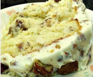 Quick Italian Cream Cake Recipe Quick Italian Cream Cake Recipe, Italian Cream Cake Recipe, Southern Cake, Italian Cream Cakes, Italian Cream, Italian Cake, Cake Maker, Duncan Hines, White Cake Mixes