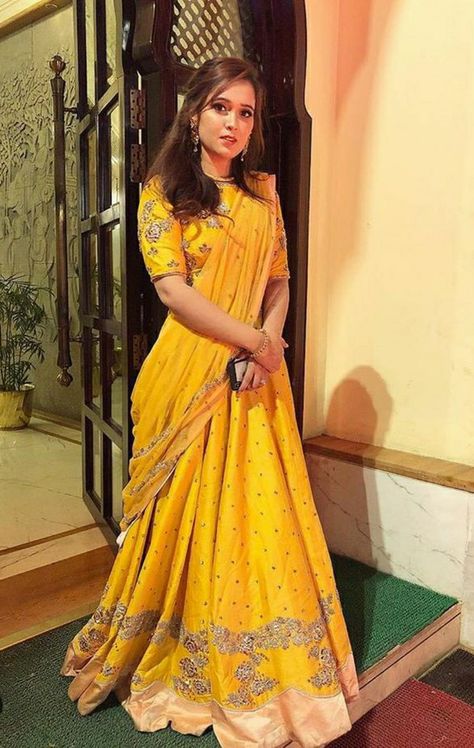 Yellow Half Saree For Haldi, Haldi Ceremony Outfit For Sister Yellow, Haldi Ceremony Outfit For Sister, Haldi Ceremony Outfit, Wedding Fits, Yellow Long Dress, Haldi Outfits, Haldi Outfit, Half Sarees