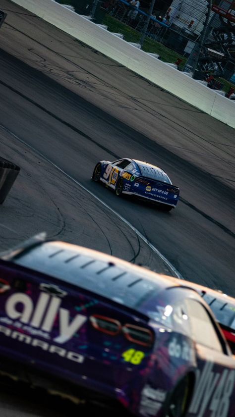 Nascar Crash Wallpaper, Chase Elliott Nascar Wallpaper, Nascar Photography, Nascar Wallpaper, Nascar Crash, Chase Elliott Nascar, Job Goals, Race Car Driving, Nascar Race Cars