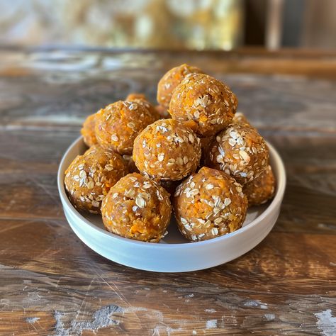 Sweet Potato and Pumpkin Balls for Dogs Apple Balls, Sweet Potato Pumpkin, Sweet Potato Benefits, Pumpkin Balls, Sweet Potato Dog Treats, Dog Biscuit, Sweet Potato And Apple, Applesauce Cake, Biscuit Recipes