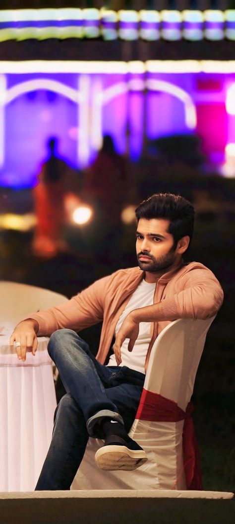 Allu Arjun Photos Full Hd, Ram Pothineni New Look, Ram Pothineni Images, Arya Movie, Ram Potheneni, Ram Pothineni, South Actors, New Movie Images, Song Images