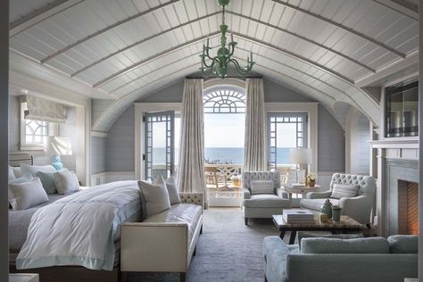 Gorgeous shingle style beach retreat in the Hamptons Steven Gambrel, Palladian Window, Gambrel Roof, Italian Chandelier, Coastal Bedrooms, Beach House Interior, Hamptons House, Dreamy Bedrooms, Cool Ideas