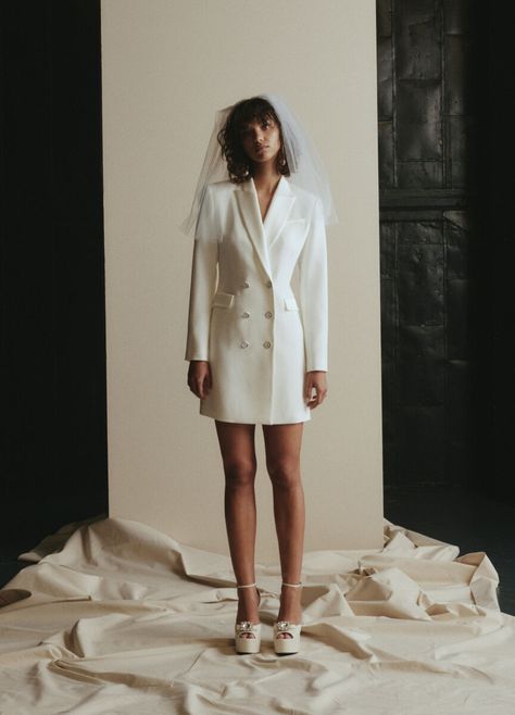 2023 Wedding Dress Trends, Alt Bride, Wedding Blazers, Courthouse Wedding Dress, Rehearsal Dinner Outfits, Short Party Dresses, Civil Wedding Dresses, Spring Wedding Dress, Wedding Week