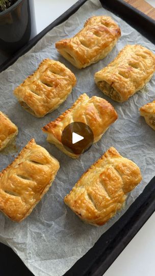 Big Sausage, Sausage Rolls Puff Pastry, Onion Stuffing, Filo Dough, Cumberland Sausage, Sage And Onion Stuffing, Homemade Sausage Rolls, Sausage Rolls Recipe, Hunger Pangs