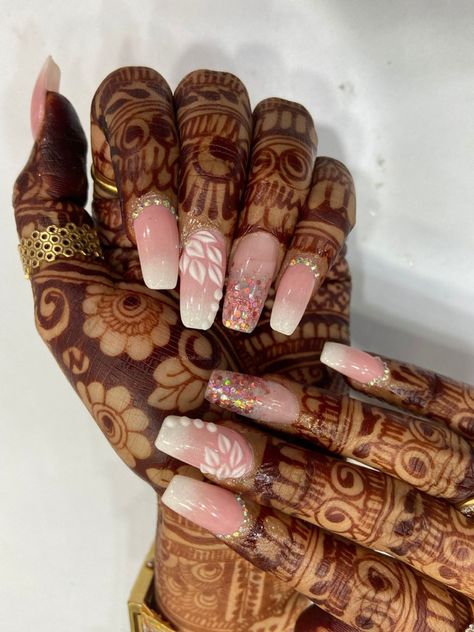 Karwa Chauth Nails Design, Karwa Chauth Nails, Red Bridal Nails Wedding, Bridal Nail Art Indian Red, Indian Wedding Nail Art Designs, Bridal Nail Art Indian, Bridal Nails Wedding Indian, Engagement Nail Art, Bride Nail