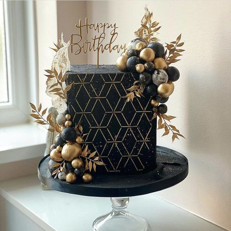 40th Birthday Cakes For Men Elegant, Elegant Black Cakes Birthday For Women, Men 35th Birthday Cakes, Birthday Cake For Men And Women Together, Top Forward Cake Ideas For Men, Black And Gold Birthday Cake Men, Elegant 50th Birthday Cake For Men, Black Birthday Cake For Women, Cakes For Him Men Birthday