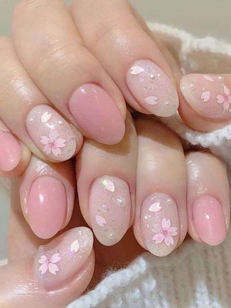 Nail Inspo Cherry Blossom, Flower Nail Inspiration, Cherry Blossom Inspired Nails, Sakura Blossom Nails, Kimi Ni Todoke Nails, Nail Art Cherry Blossom, Shojo Nails, Cardcaptor Sakura Nails, Pink Cherry Blossom Nails