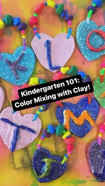 Cassie Stephens on Instagram: "We created these clay hearts with kiln fire clay but air dry clay could be used! This is a project from my book Clay Lab for Kids which has 52 clay projects with clay that is air dry, oven backed or homemade! The clay we used to create our beads is Crayola Model Magic in the primary colors. This method of having students ask for certain colors was a way for me to not only assess if they knew the order of the rainbow but how to mix the secondary colors…while working Clay Projects For Kindergarten, Pre K Clay Art Projects, Kindergarten Model Magic, 1st Grade Clay Projects, Modeling Clay Kindergarten, Air Dry Clay Preschool, Kids Clay Ideas, Air Dry Clay For Kids, Model Magic Projects For Kids