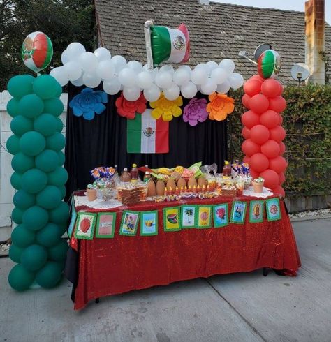 Red Sequin Tablecloth, Giant Foam Flowers, Metal Backdrop Stand, Mexican Flag Colors, Mexican Themed Party, Metal Backdrop, Party Decorations Table, Mexican Treats, Mexican Colors