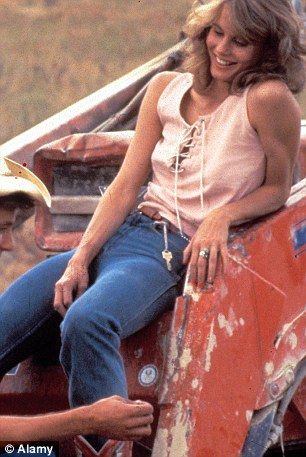 Lori Singer, Footloose Ariel Footloose, Lori Singer, Footloose Movie, 80s Country, Vintage Fashion 1980s, Red Cowboy Boots, Kentucky Girl, Feminine Wardrobe, Country Girl Style