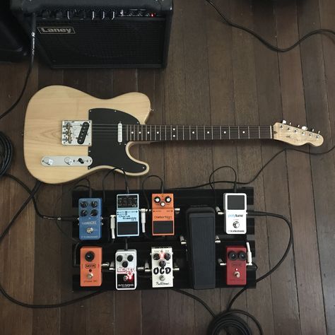 Guitar Pedal Boards, Heavy Metal Guitar, Metal Guitar, Guitar Chords For Songs, Guitar Rig, Guitar Obsession, Guitar Pedal, Best Acoustic Guitar, Cool Electric Guitars