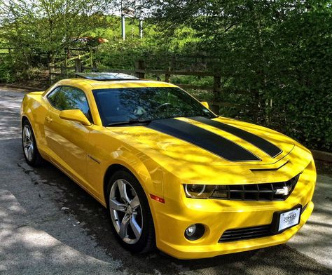 Disney Cars Bedroom, Chevrolet Camaro Bumblebee, 2011 Camaro, Transformers Cars, Luxury Cars Audi, Camaro Car, Dream Cars Bmw, Muscle Cars For Sale, Out Of Space