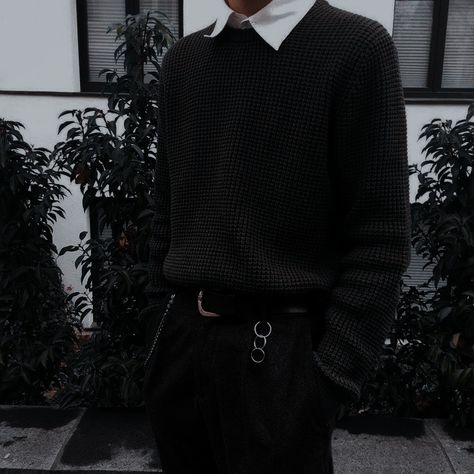 Dark Academia Outfit Men Black, Slytherin Aesthetic Outfit, Dark Academia Outfit Men, Draco Aesthetic, Boys Aesthetic Outfits, Dark Academia Aesthetic Outfit, Goth Academia, Slytherin Outfit, Masculine Outfits