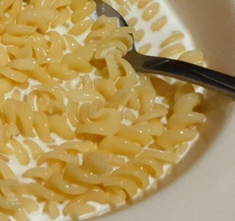 Macaroni with milk recipe Macaroni And Milk, Milk Noodles, Pasta With Milk, Recipe To Use Up Milk, How To Cook Macaroni, Cooking Macaroni, Elbow Macaroni Recipes, How To Make Macaroni, Macaroni Soup