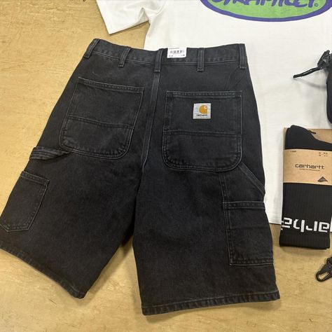 Carhartt WIP delivered some single knee denim shorts late last week - teamed up here with a gramicci oval logo T shirt. #carharttwip #gramicci Women Carhartt, Oval Logo, Carhartt Carpenter, Logo T, Carhartt Wip, Logo T Shirt, Tshirt Logo, Denim Shorts, ? Logo