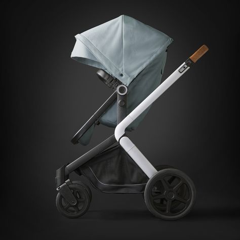 👏 Congratulations to all of our winners. 🏆 'NEXT - 3 in 1 baby stroller' Top Design Winner in Children Products/Strollers Lead Designer: Pim Jonkman Design Team: Scope Design Team Company: Scope Design & Strategy, Netherlands NEXT is the first stroller developed for renovated brand Koelstra. For this reason, an iconic, recognisable form language was desired. Stroller Design, Catalog Design Inspiration, Best Stroller, Laundry System, Kids Strollers, Baby Trolley, Public Transit, Shopping Trolley, Industrial Design Sketch