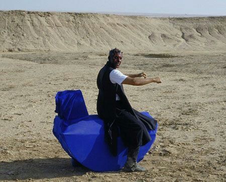 Ray Park as Darth Maul behind the scenes Ray Park, Star Wars Cast, Phantom Menace, Star Wars Jokes, The Phantom Menace, Darth Maul, Star Wars Action Figures, Star Wars Poster, Star Wars Fandom