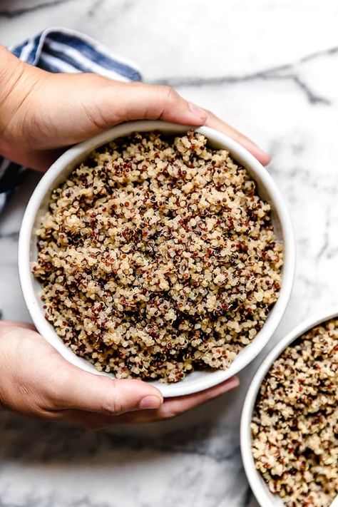 Learn how to cook perfect, fluffy Instant Pot quinoa! This hands-free method makes tender quinoa that's great in salads, bowls, and more. Mango Quinoa Salad, Cooking Quinoa, Make Quinoa, Salads Bowls, Fluffy Quinoa, Perfect Quinoa, Instant Pot Quinoa, Cook Quinoa, Quinoa Recipe