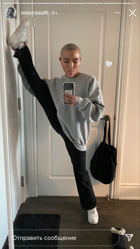 Mei Pang Yoga, Shaved Head Outfits, Bald Look, Bald Girl, Bald Head, Bald Heads, Shaved Head, Edgy Fashion, Outfit Of The Day