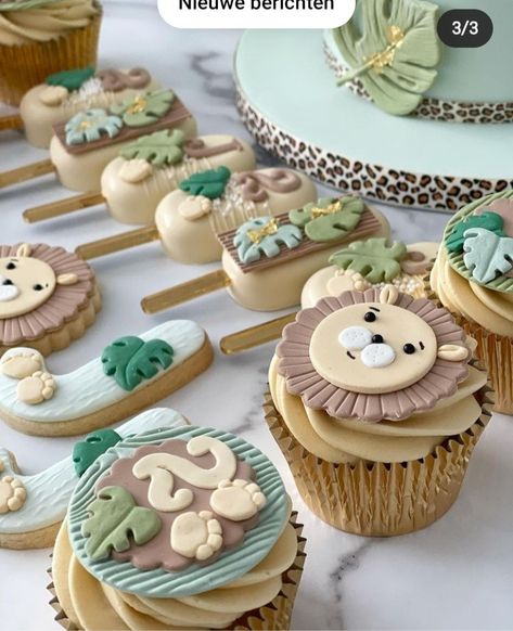 Wild Birthday Party, Baby First Birthday Cake, Boys First Birthday Party Ideas, Safari Theme Birthday, Safari Cakes, Baby Boy 1st Birthday Party, Christmas Tree Diy, Fondant Animals, Wild One Birthday Party