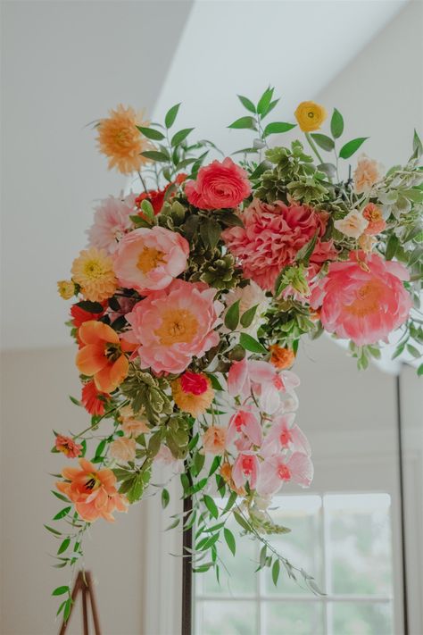 Orange Pink Coral Wedding Flowers, Coral Orange Yellow Wedding, Light Pink And Orange Bouquet, Summer Rustic Wedding Flowers, Orange And Coral Wedding, Pink And Orange Wedding Aesthetic, Coral Pink Wedding Flowers, Backyard Colorful Wedding, Pink Orange Wedding Colors