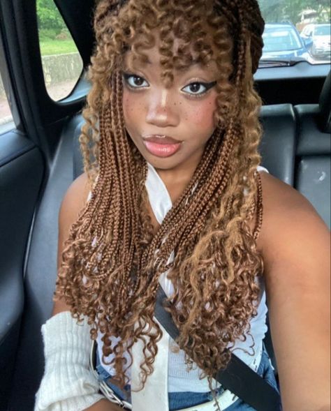 Braid Style Ideas For Black Women, Braids With A Fringe, Black Girls Hairstyles Aesthetic, Twist With Bangs For Black Women, Curly Braids With Bangs, Bangs Hairstyles Braids, Braids With Tinsel Black Women, Braided Bob With Bangs, Locs And Bangs