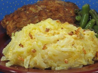 Not the normal cheesy hash brown casserole...use Simply Potatoes Chili Season, Popular Casseroles, Simply Potatoes, Green Chiles, Cheese Potatoes, Chili Cheese, Green Chili, Hash Brown, Potato Casserole