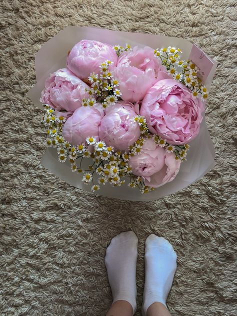 Small Peonies Bouquet, Small Peony Bouquet, Peonies Bouquet Aesthetic, Prom Bouquet, Flowers Peonies, Peony Bouquet, Flowers And Garden, Peonies Bouquet, Small Bouquet