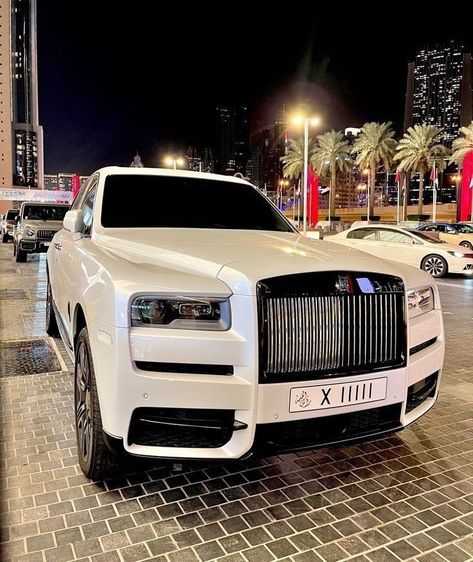 Kardashian Cars, Cars Rolls Royce, Phantom Car, White Rolls Royce, White Rolls, Most Luxurious Car, Rolls Royce Wallpaper, Roll Royce, Rolls Royce Black