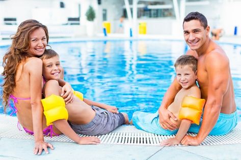 Family Swimming Pool, Family Pool Photoshoot, Swim Photoshoot, Swimming Pool Photography, Family Playing, Cute Family Pictures, Family Swimming, 2024 Family, Pool Photography