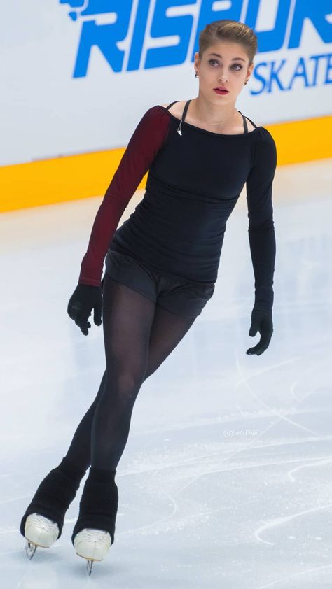 Aliona Kostornaia, Figure Skating Outfits, Skate 3, Training Clothes, Skating Outfits, Figure Skater, Photo Reference, Ice Skating, Figure Skating