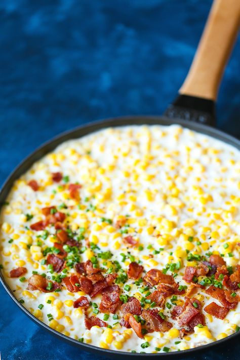 Stovetop Bacon Creamed Corn - The BEST ever homemade creamed corn! The absolute perfect yet easy peasy side dish for all! So creamy, so velvety, so amazing. Homemade Creamed Corn, Corn With Bacon, Homemade Cream Corn, Creamed Corn Recipes, Cream Corn, Corn Dishes, Creamy Corn, Creamed Corn, Corn Recipes