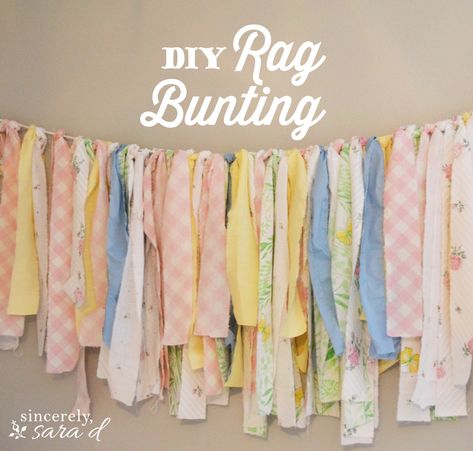 {easy} DIY Rag Bunting. Maybe as a valence or a way to do up the vintage window in Bean's room Bunting Ideas Unusual, Rag Bunting, Bunting Banner Template, Rag Crafts, Boho Bunting, Fall Bunting, Outdoor Bunting, Rag Banner, Lace Bunting