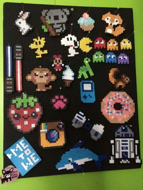 Perler bead display: cork board and pins Display Perler Bead Creations, Perler Bead Display Ideas, Bead Display Ideas, Perler Bead Display, Bead Display, Perler Bead Creations, Bead Creations, Perler Crafts, Bead Board